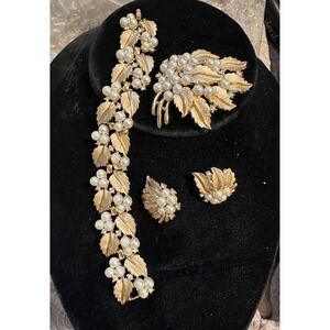 Trifari Pin Earrings and Bracelet Set Gold Tone Pearls Rhinestones